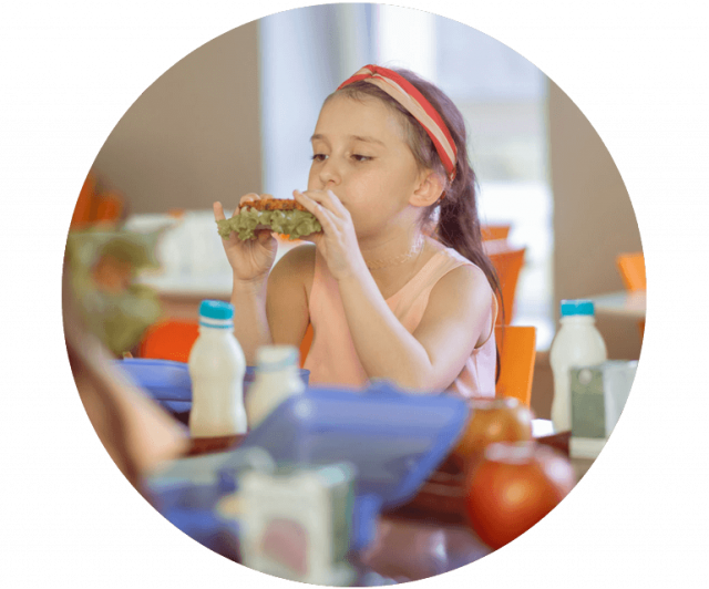 Hrana v otrokovem vsakdanu